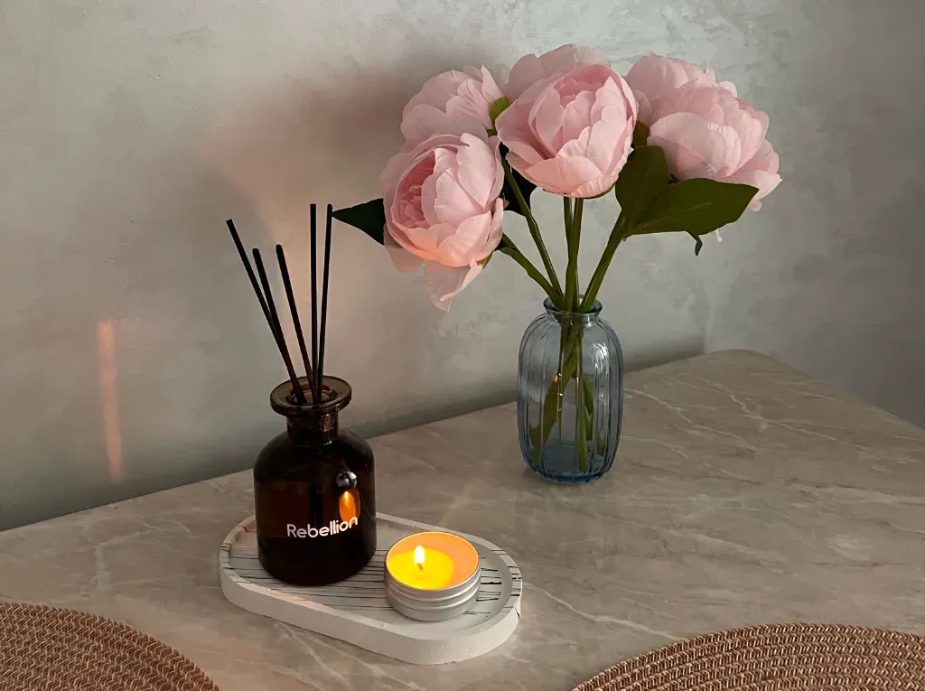 Wkład do dyfuzora: oszczędność, styl i komfort w każdej kropli